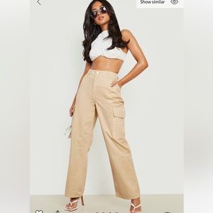 NWT Boohoo Wide Leg Relaxed Cargo Trouser